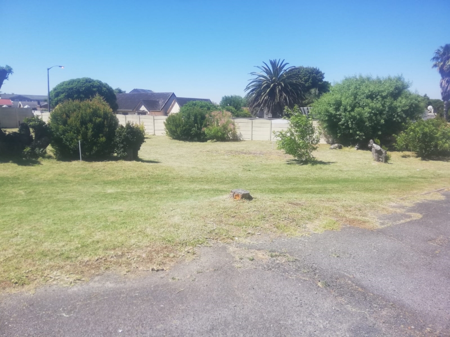 0 Bedroom Property for Sale in Oakglen Western Cape